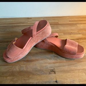 Camper sandal